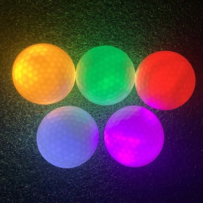Custom Flashing Light Up Golfbälle Farbiges Massenangebot für die Sportpraxis